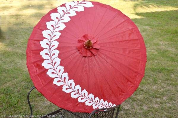 Chiang Mai Classic Bamboo Umbrella, painted flower ribbon on red